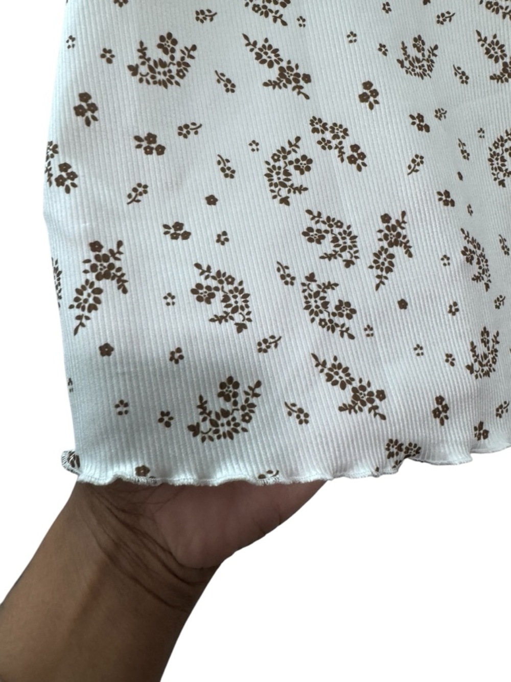 POLAGRAM White Floral Ruffle Neck Tee - Picture 7 of 7